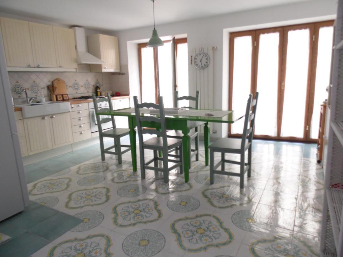 A Casa Di Monica Apartment Pozzuoli Luaran gambar