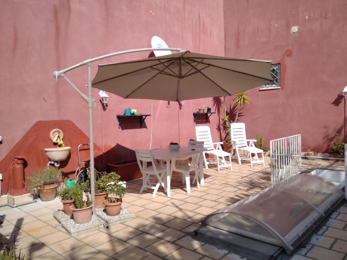 A Casa Di Monica Apartment Pozzuoli Luaran gambar